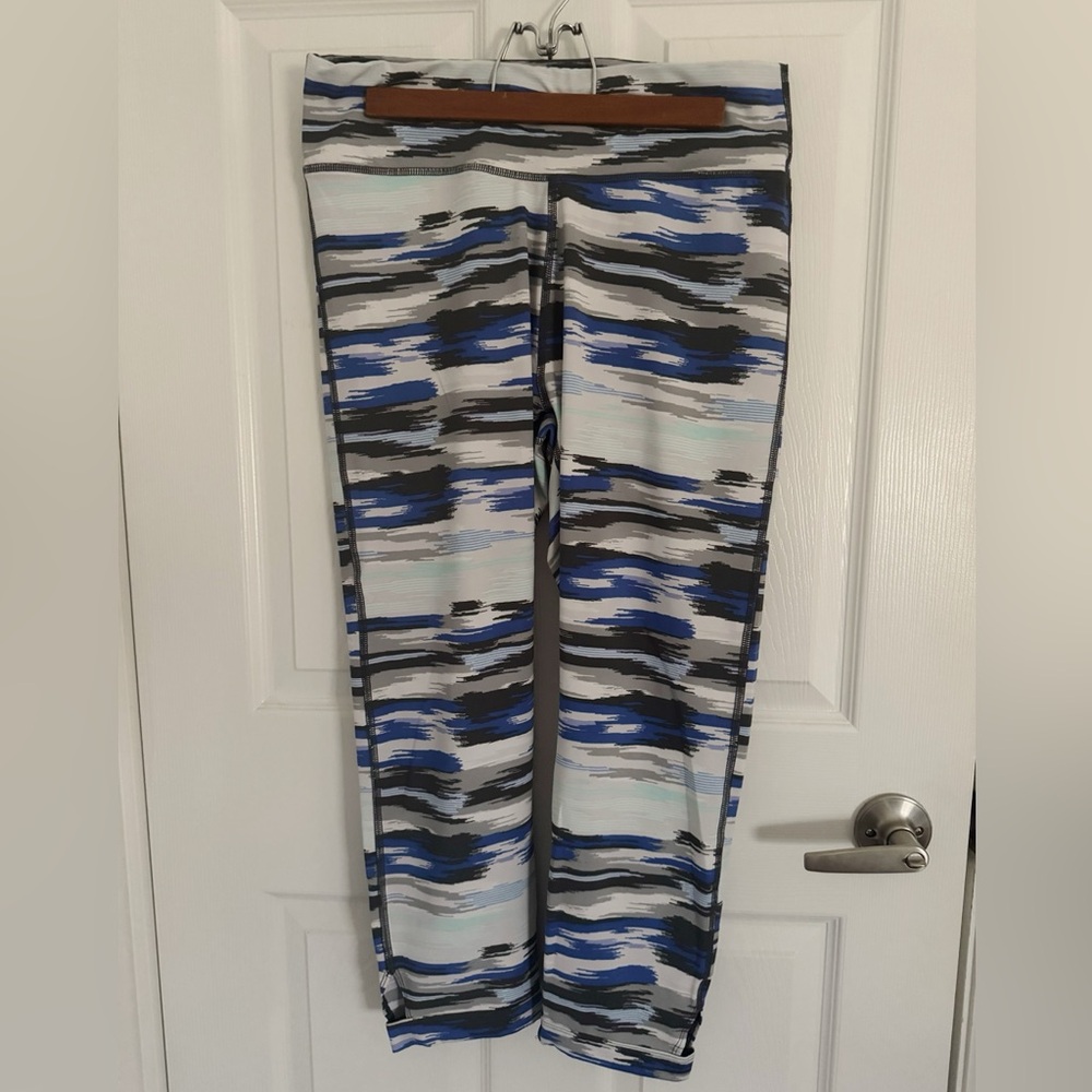 Aerie Chill Play Move Patterned Leggings, Blue/Gray/Black, Abstract, Size L